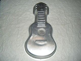 Guitar Cake Tin Ukelele Musical Shaped Pan 2000 Wilton Alumnum #2105 