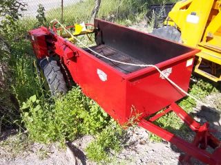  Creek Manuure Spreader small tractors ,one owner,great for horse 