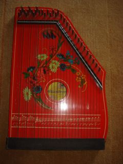   OLD 1960 70s GERMANY MUSIMA MARKNEUKIRCHEN ZITHER 33 STRINGS RED WOOD