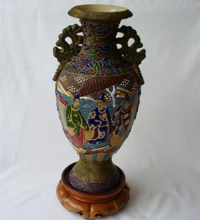 Large 19th c Oriental / Japanese Satsuma Vase Moriage Ware Decoration