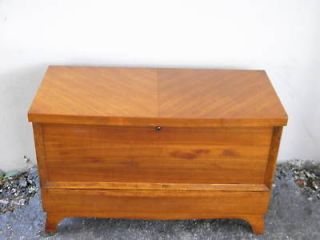 lane mahogany cedar chest with a drawer time left $