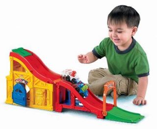 Toy Kids Fisher Price Little People Wheelies Rev n Sounds Race Track 