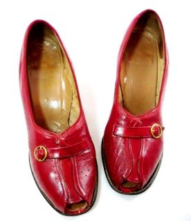 Vintage Ladies Red Leather Perforated Peep Toe Heels Shoes Heels 1940s 