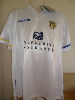 BNWT Leeds United FC Home Short Sleeved 11/12 Football Shirt   XL 