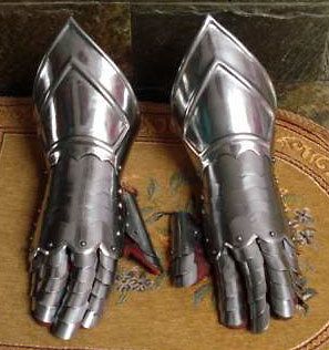   MEDIEVAL GAUNTLET GLOVES FITTED WITH REAL LEATHER GLOVES ARMOR