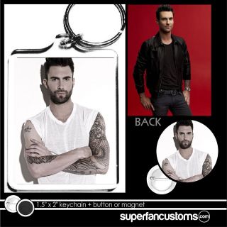 Adam Levine KEYCHAIN + BUTTON or MAGNET key ring maroon 5 pin badge 