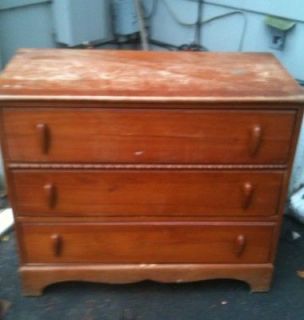 Vintage 1940s Maple 3 Drawer Dresser, Local Pickup Florham Park, NJ
