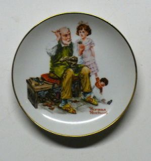   COLLECTOR PLATE THE COBBLER 1984 NORMAN ROCKWELL MUSEUM 6 1/2