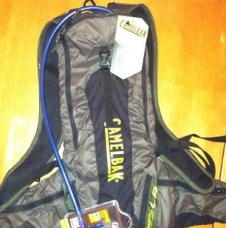 camelbak charge lr 70oz peat hydration pack 