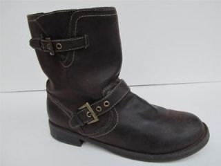 mudd brown ankle boots w buckles 8 5 m
