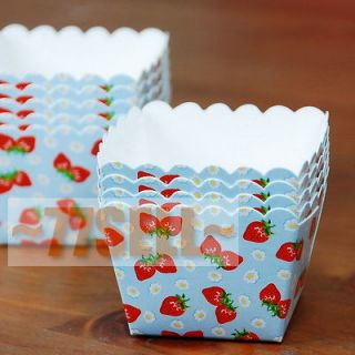 20x square cupcake cake cases muffin cases with Red Strawberry Xmas 
