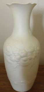 Newly listed Kaiser Germany Porcelain White Bisque Flower Motif Vase 