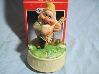 Beautiful 1987 SCHMID HAPPY MUSIC BOX Snow White and The Seven Dwarfs 
