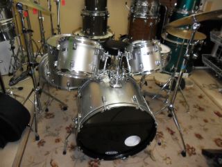 taye silver 5 piece drum set with stands time left