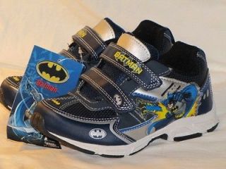 new boy s batman athletic shoes w velcro straps size 2