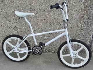   Hutch Wind Styler Old School BMX Bike 20 inch Mag Wheels Ready to Ride