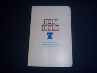 HOLY BIBLE Red Letter Illustrated (King James Version) 1970 White 