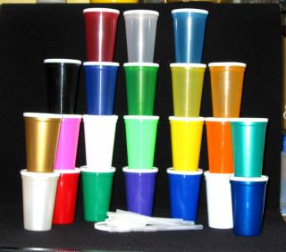 25 PLASTIC DRINKING GLASSES 16 OZ TUMBLER, LIDS & STRAW