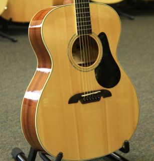 Alvarez AF30 Acoustic Folk Guitar   Warehouse Clearance Sale You Wont 