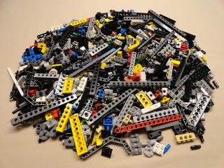 500 Lego NXT Technic Robotic Parts Bricks Liftarms Gears Connectors 