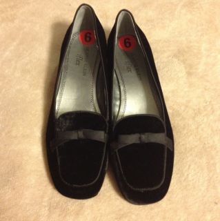New Womens Black Anne Klein iFlex Shoes Loafers Flats Size 6