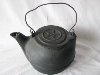Antique Star Bird Spout Cast Iron 8 Pint Tea Kettle Pot