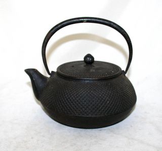 Japanese Antique Tetsubin Teapot Kettle Iron Arare Japan Circa 1920s 