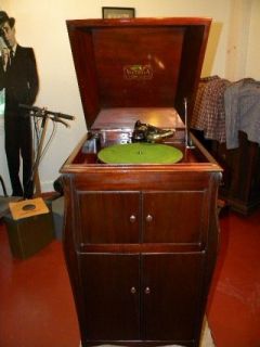 Antique Victor Victrola Mahogany VV 90 Floor Model Phonograph