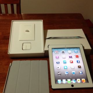 Near Mint Apple iPad 2 16GB Wi Fi 9 7in White with Smart Cover