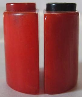 Vintage Art Deco Marbled Red Bakelite Salt Pepper Shakers