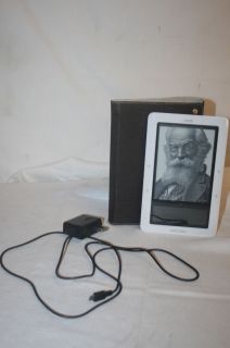 White 2 GB Barnes Noble Nook Tablet Reader
