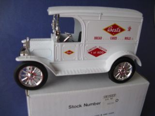 ERTL   BOSTS BAKERY   1917 FORD MODEL T DELIVERY BANK