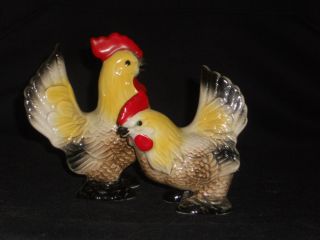 Set of Vintage Banty Rooster and Hen Figurines Yellows Browns Blacks 