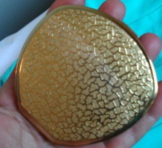 VTG 60s STRATTON england GOLD TEXTURED powder makeup compact LARGE 