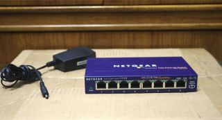 Netgear FS108 8 Port 10 100 Mbps Fast Ethernet Switch