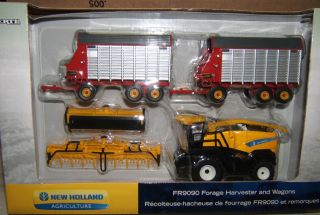 ERTL 164 New Holland FR9090 Forage Harvester w/Wagons *NIB*