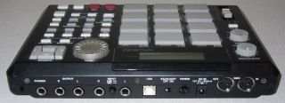 Akai MPC500 MIDI Production System Digital Sampler Workstation Drum 