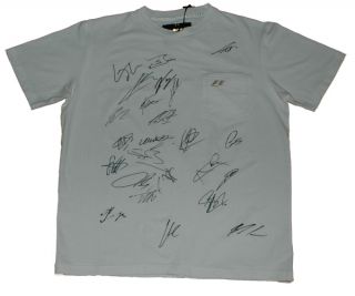 Formula 1 Official Tshirt Signed by All The 24 F1 2010 Drivers Vettel 