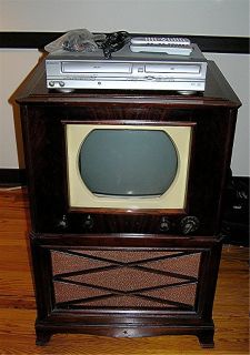 Television Console Converted for DVDs 1950s RCA Victor with DVD 