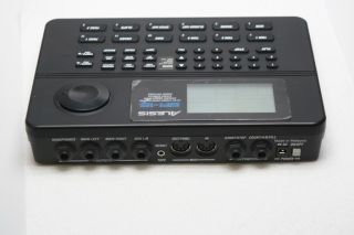 you are bidding on a alesis sr 16 24 bit stereo drum machine item is 