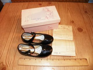    1960s WEBER SHOE CO DRESS UPS BY ALEXIS Juvenile Girls Shoes w Box