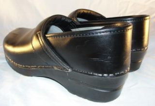 Dansko Womens Professional Black Stapled Leather Clogs Mules Shoes 40 