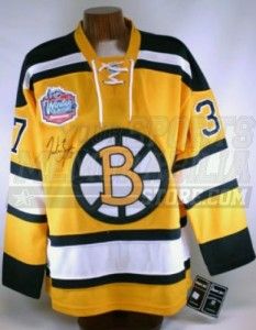 Patrice Bergeron Boston Bruins Signed 2010 Bruins Winter Classic 