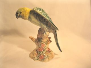 Parakeet Beswick 930 Porcelain Bird Figurine England
