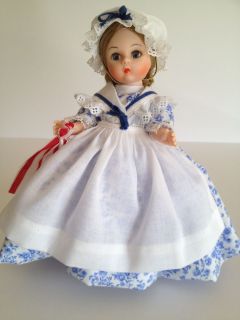 1970s Madame Alexander Vintage Doll BETSY ROSS MINT 431 Stand