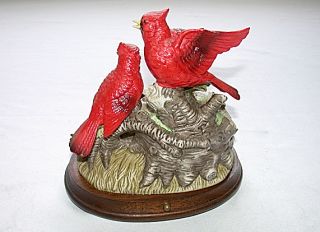 Vintage 1983 Arnalt Cardinal Birds Figurine Music Box
