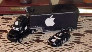 APPLE CAR SHOWN COMES WITH RUBBER TIRES (AS I THINK THESE LOOK BETTER 