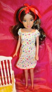 LIV DOLL ONE OF A KIND PREGNANT EXPECTING MOTHER. ITS A BOY MOMMY DOLL 