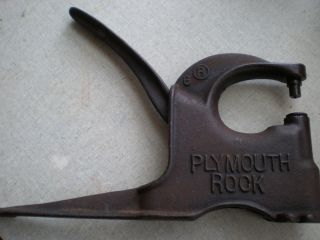 VINTAGE RIVET TOOL PLYMOUTH ROCK FARM TOOL LEATHER WESTERN HARNESS 
