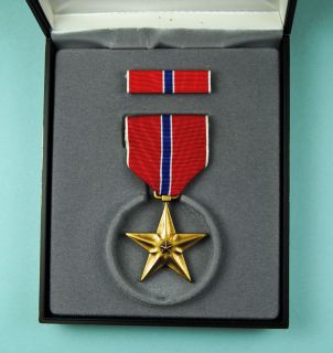 Bronze Star Medal Ribbon Bar in A Cased Presentation Set USD034